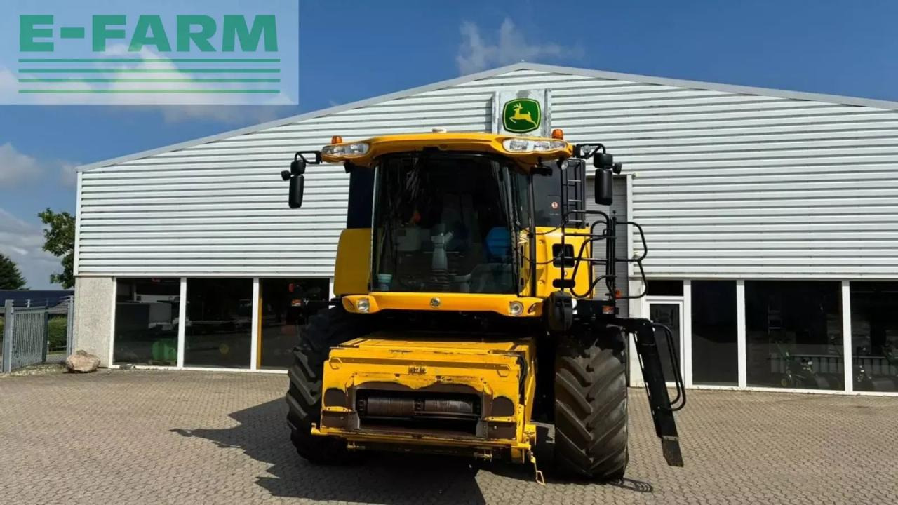 New Holland cr9090 cr9090 - Moissonneuse-batteuse: photos 2 New Holland cr9090 cr9090 - Moissonneuse-batteuse: photos 2