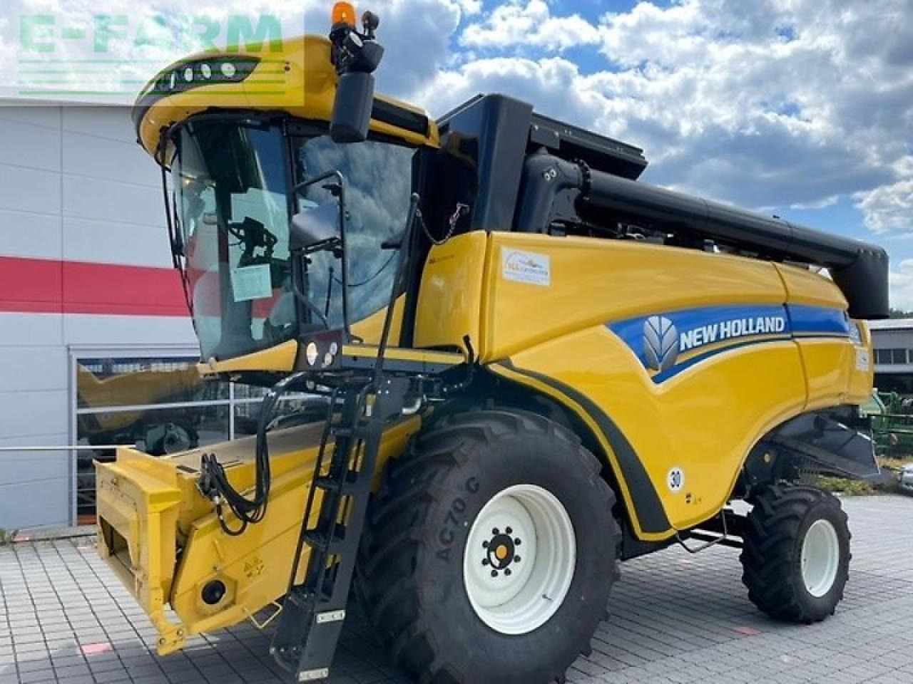 New Holland cx 5.80 - Moissonneuse-batteuse: photos 2 New Holland cx 5.80 - Moissonneuse-batteuse: photos 2