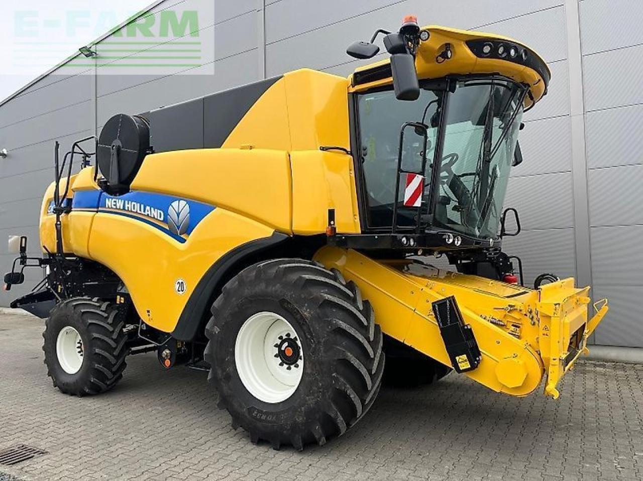 New Holland cx 7.90 - Moissonneuse-batteuse: photos 1 New Holland cx 7.90 - Moissonneuse-batteuse: photos 1