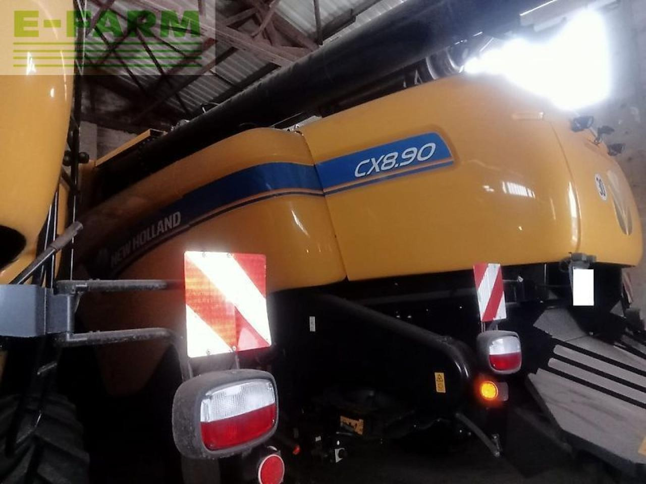 New Holland cx 8.90 - Moissonneuse-batteuse: photos 1 New Holland cx 8.90 - Moissonneuse-batteuse: photos 1