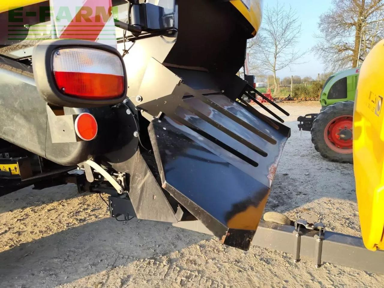 New Holland cx8.80smarttrax - Moissonneuse-batteuse: photos 5 New Holland cx8.80smarttrax - Moissonneuse-batteuse: photos 5