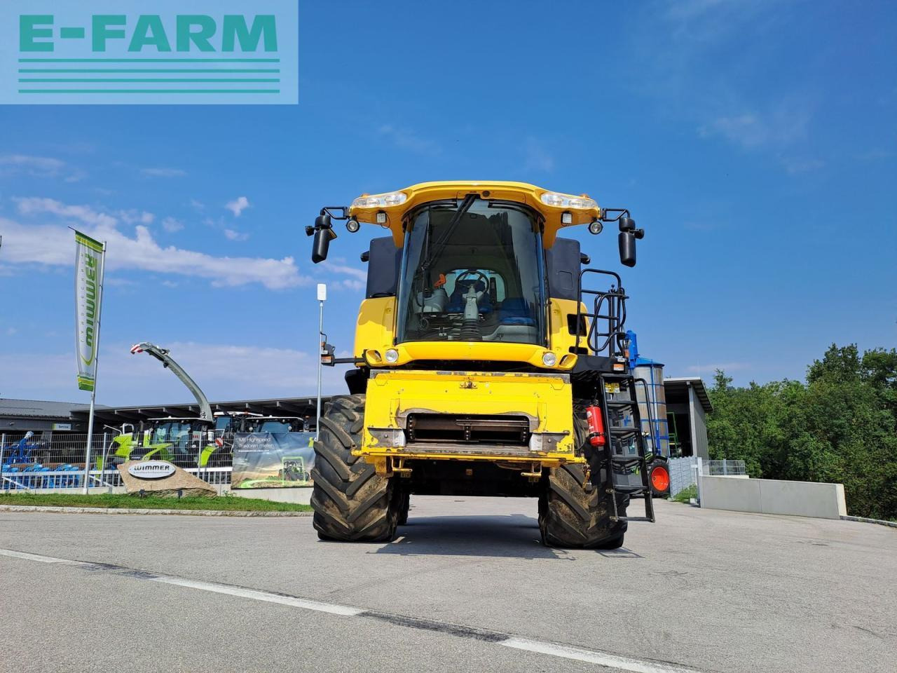 New Holland cx8050 - Moissonneuse-batteuse: photos 3 New Holland cx8050 - Moissonneuse-batteuse: photos 3