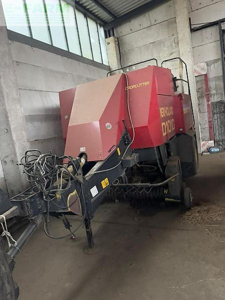 New Holland d1010 - Presse à balles cubiques: photos 1 New Holland d1010 - Presse à balles cubiques: photos 1