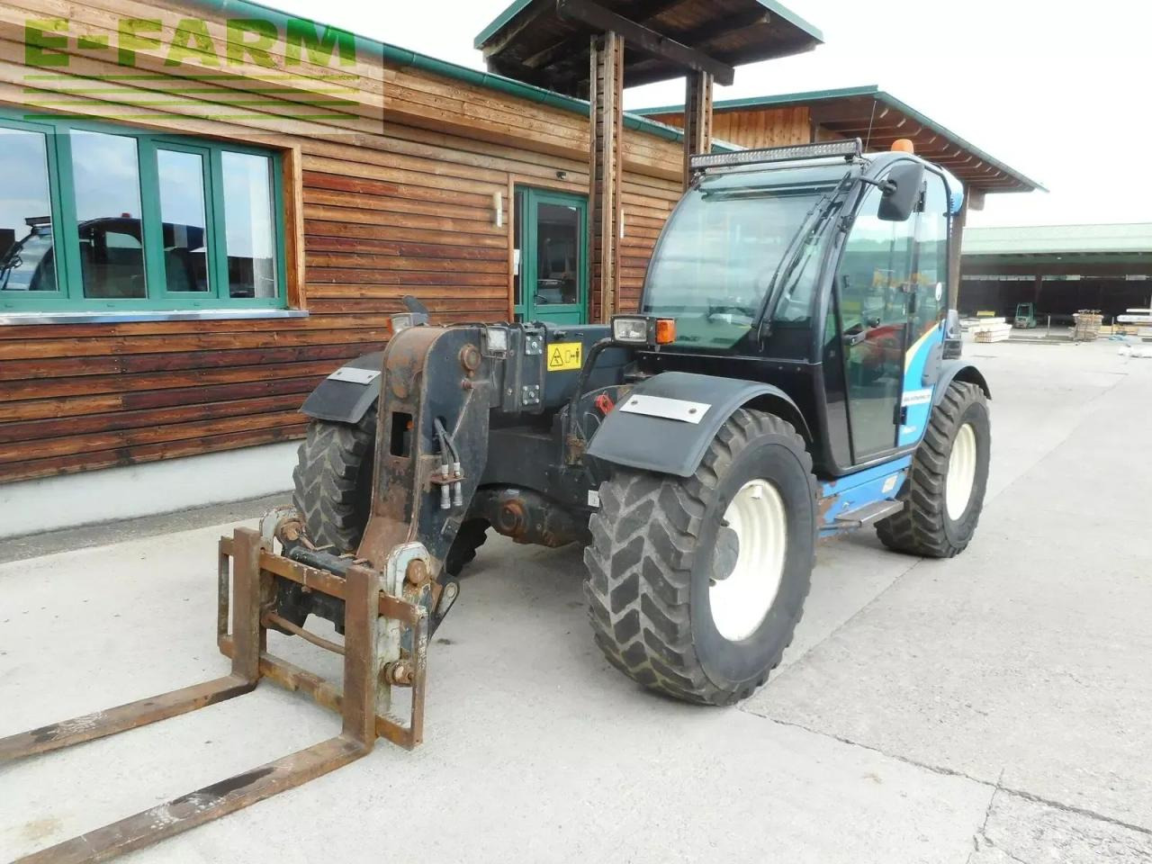 New Holland lm5060 ( 7,1m 4t ) - Chariot télescopique: photos 2 New Holland lm5060 ( 7,1m 4t ) - Chariot télescopique: photos 2