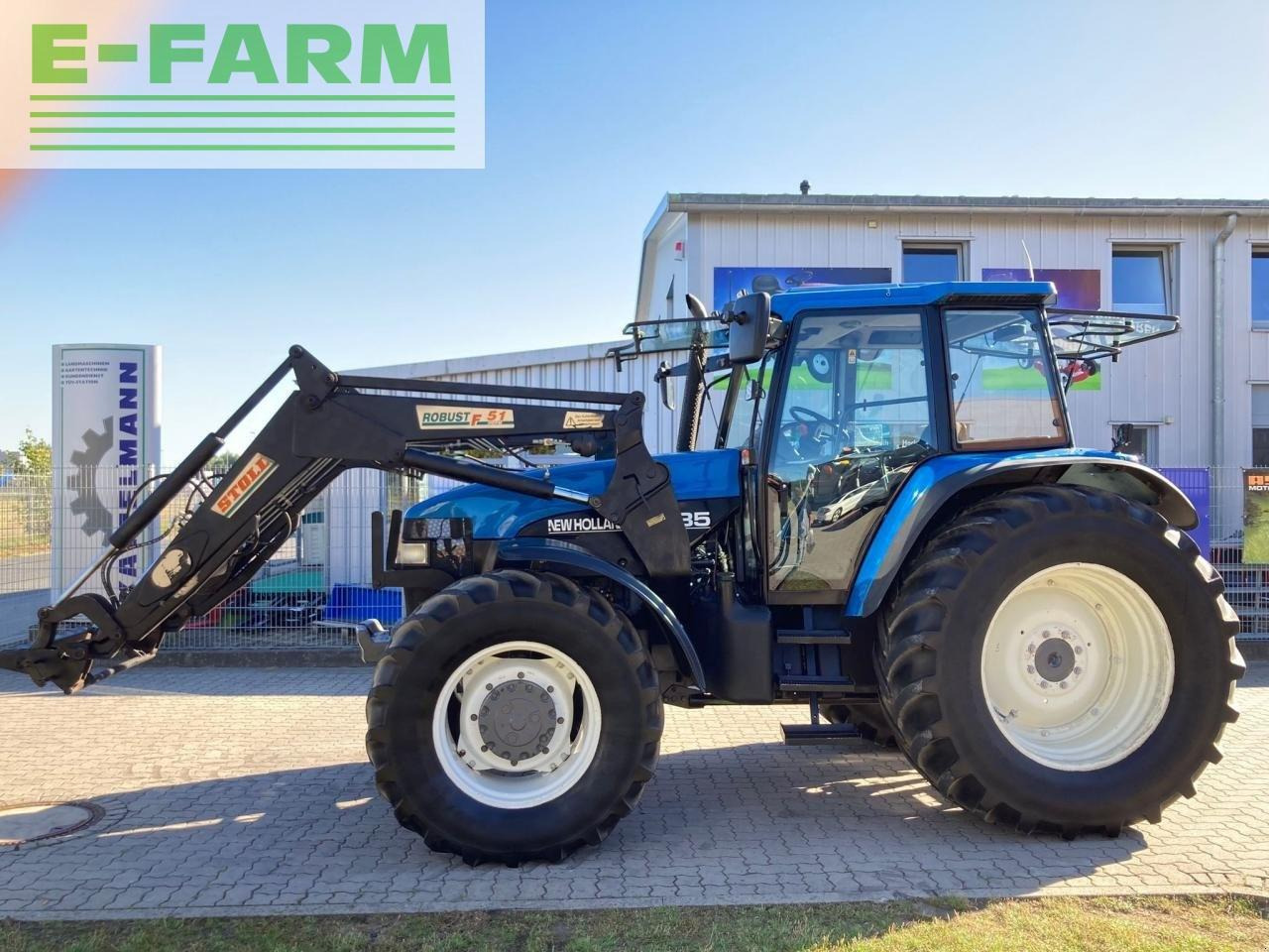 New Holland m 135 - Tracteur agricole: photos 2 New Holland m 135 - Tracteur agricole: photos 2