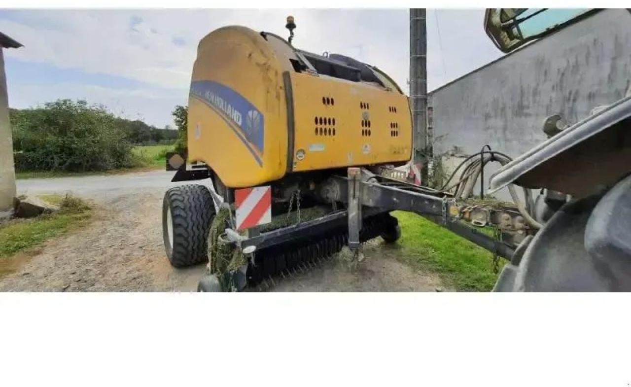 New Holland roll-belt180 - Presse à balles cubiques: photos 2 New Holland roll-belt180 - Presse à balles cubiques: photos 2