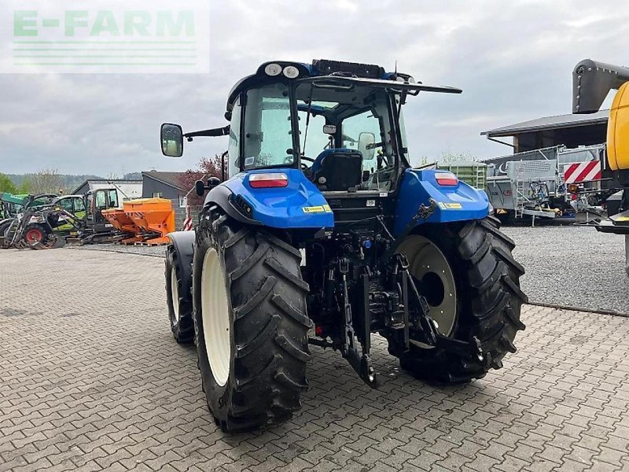 New Holland t 5.95 - Tracteur agricole: photos 4 New Holland t 5.95 - Tracteur agricole: photos 4