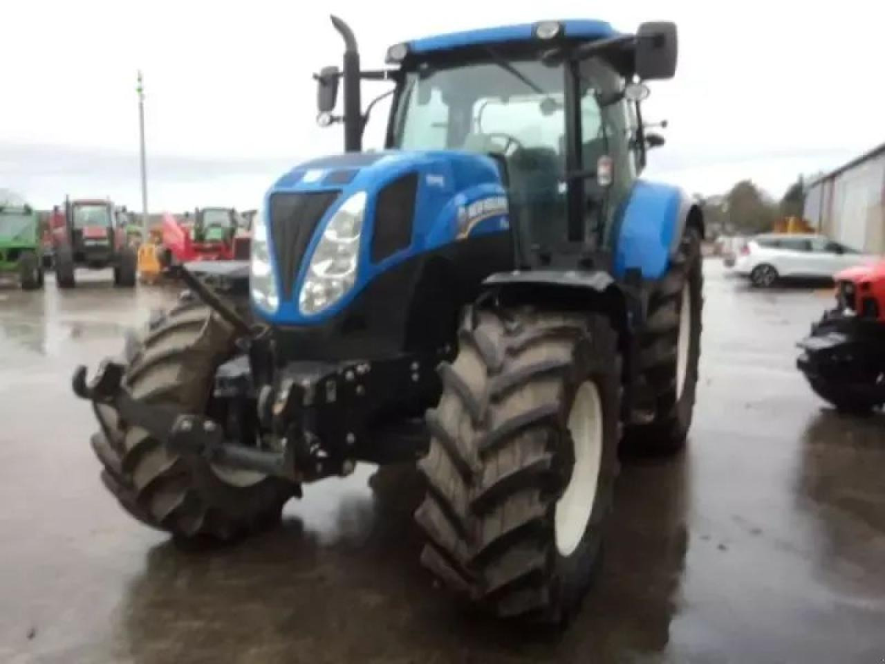 New Holland t 7 - 185 - Tracteur agricole: photos 5 New Holland t 7 - 185 - Tracteur agricole: photos 5
