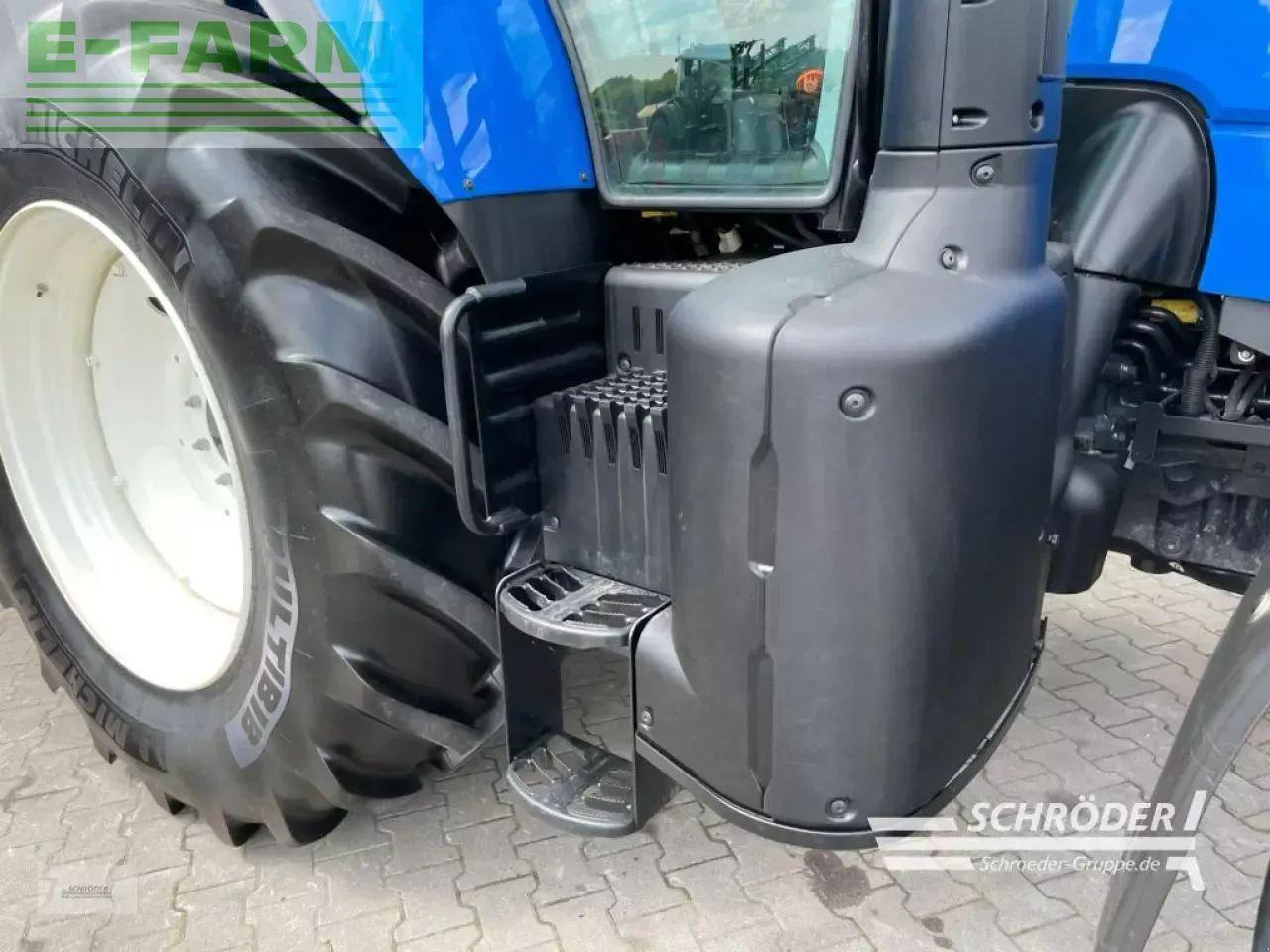 New Holland t 7.210 - Tracteur agricole: photos 4 New Holland t 7.210 - Tracteur agricole: photos 4