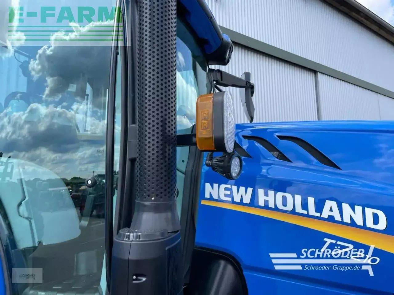 New Holland t 7.210 - Tracteur agricole: photos 5 New Holland t 7.210 - Tracteur agricole: photos 5