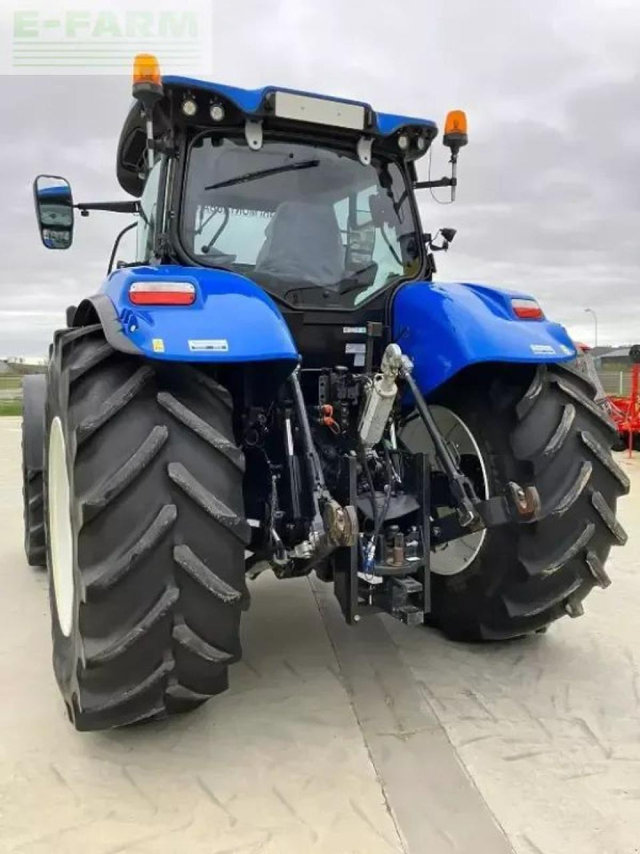New Holland t 7.260 autocommand gps - Tracteur agricole: photos 2 New Holland t 7.260 autocommand gps - Tracteur agricole: photos 2