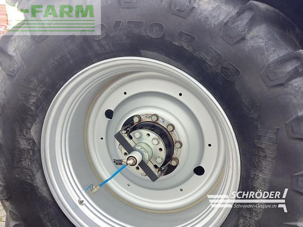 New Holland t 7.270 ac | bluepower | rtk - Tracteur agricole: photos 4 New Holland t 7.270 ac | bluepower | rtk - Tracteur agricole: photos 4