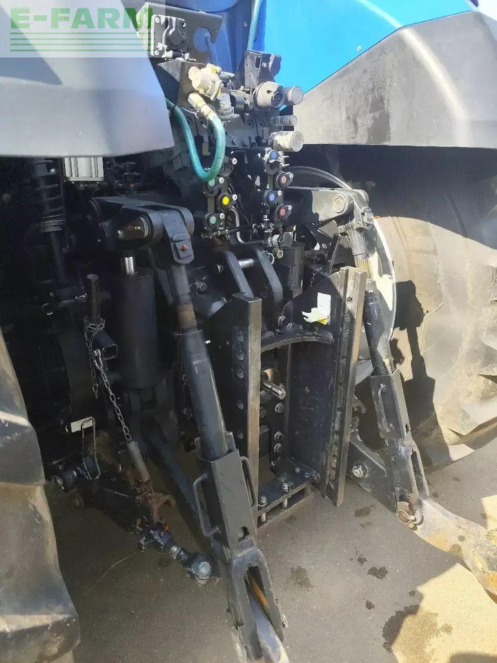 New Holland t 7.315 hd HD - Tracteur agricole: photos 5 New Holland t 7.315 hd HD - Tracteur agricole: photos 5