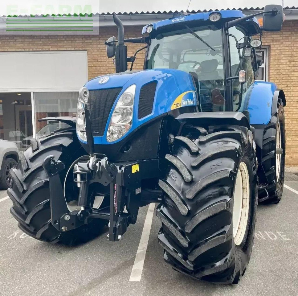 New Holland t 7030 - Tracteur agricole: photos 3 New Holland t 7030 - Tracteur agricole: photos 3