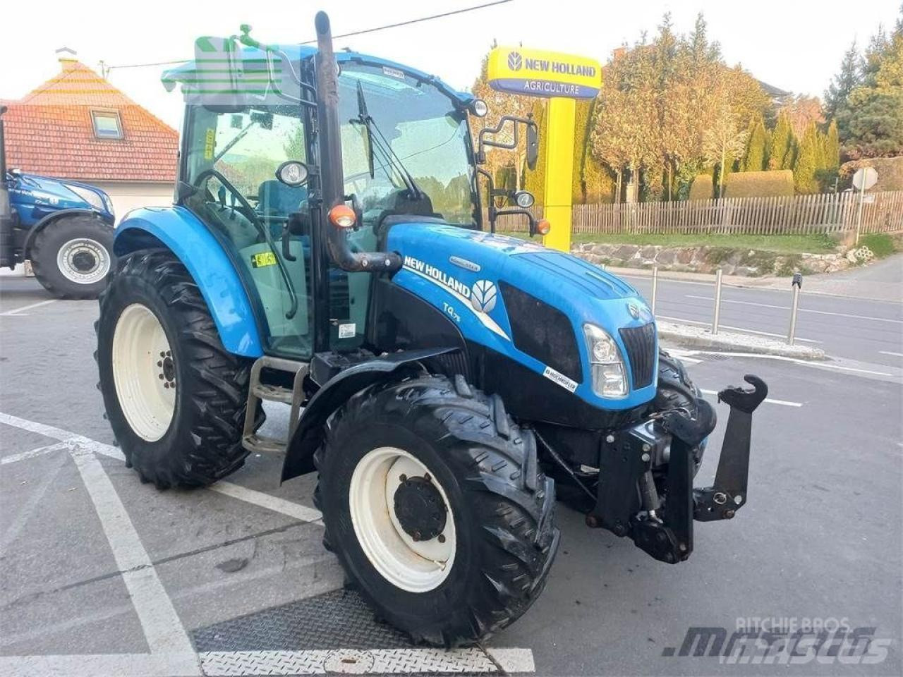 New Holland t4.75 powerstar Powerstar - Tracteur agricole: photos 2 New Holland t4.75 powerstar Powerstar - Tracteur agricole: photos 2