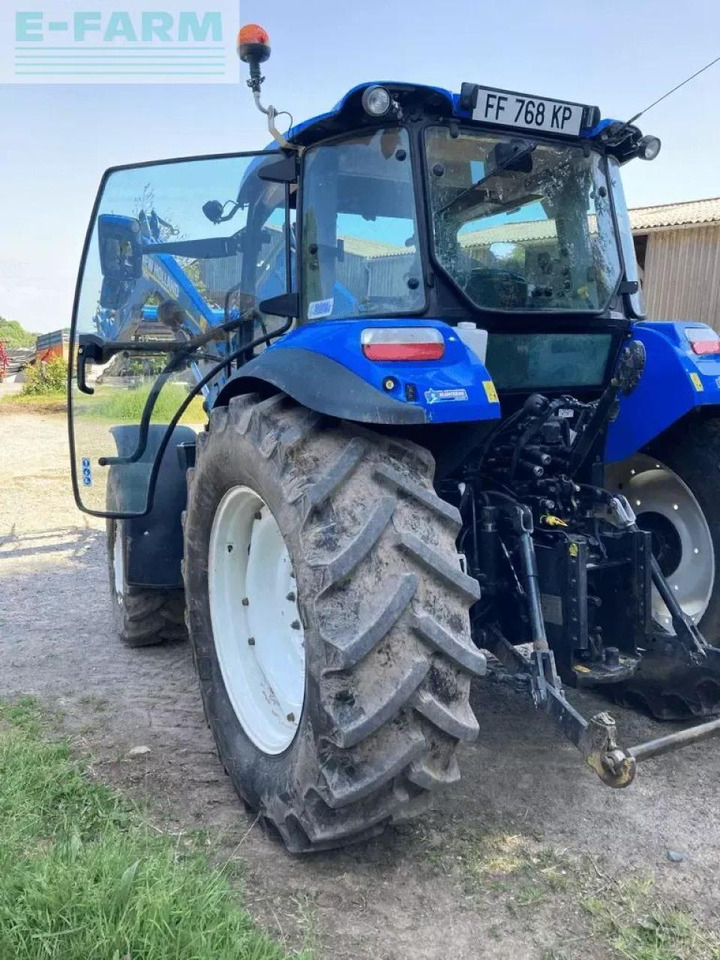 New Holland t5.115 dual command - Tracteur agricole: photos 2 New Holland t5.115 dual command - Tracteur agricole: photos 2