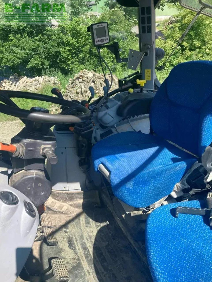 New Holland t6.140 dualcommand - Tracteur agricole: photos 4 New Holland t6.140 dualcommand - Tracteur agricole: photos 4
