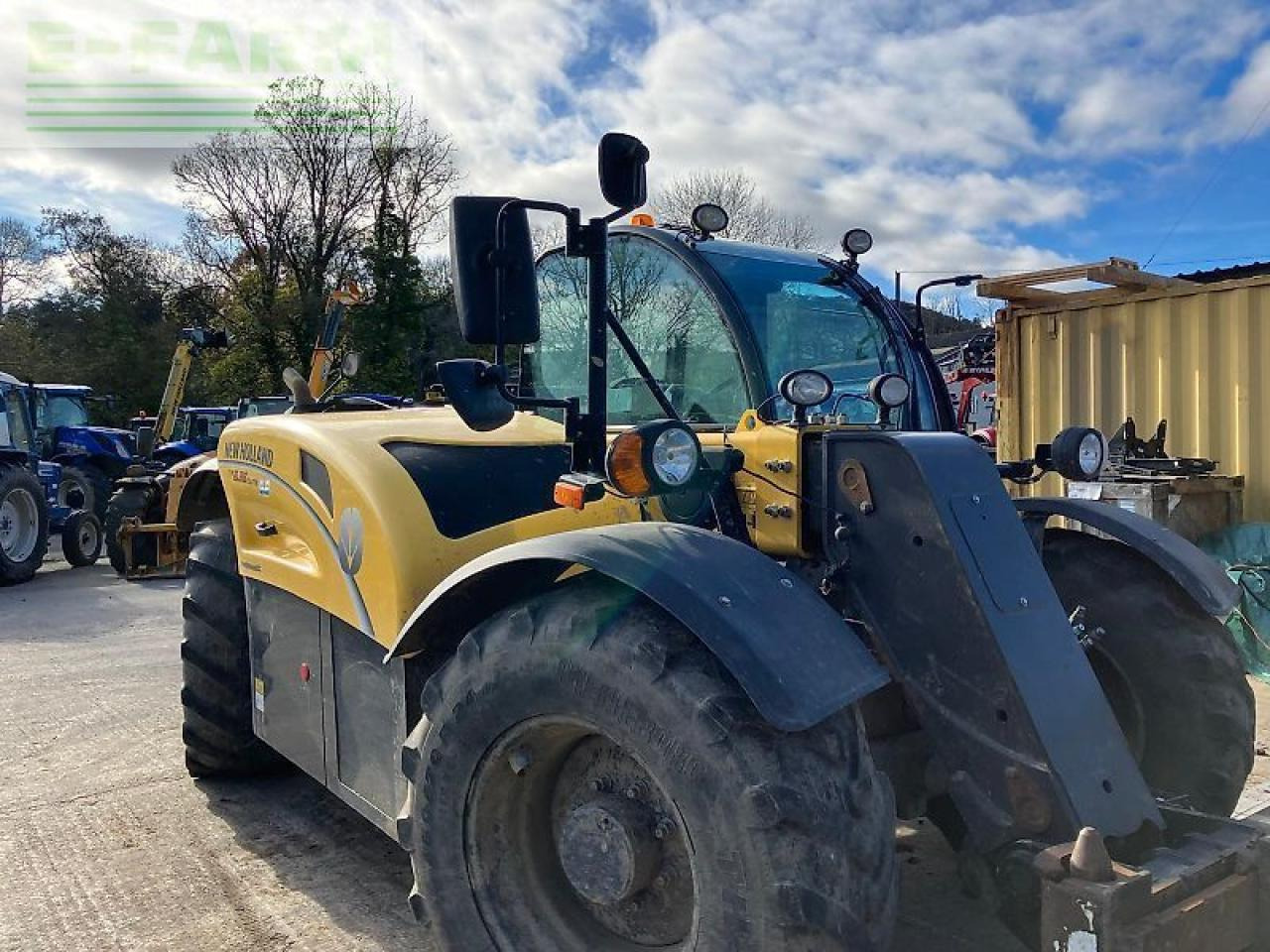 New Holland t6.36 - Chariot télescopique: photos 1 New Holland t6.36 - Chariot télescopique: photos 1