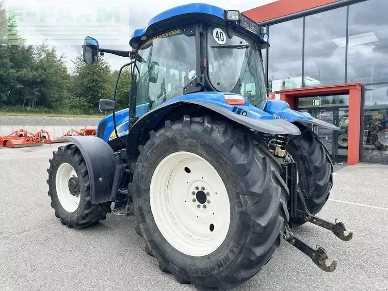 New Holland t6020 elite Elite - Tracteur agricole: photos 4 New Holland t6020 elite Elite - Tracteur agricole: photos 4
