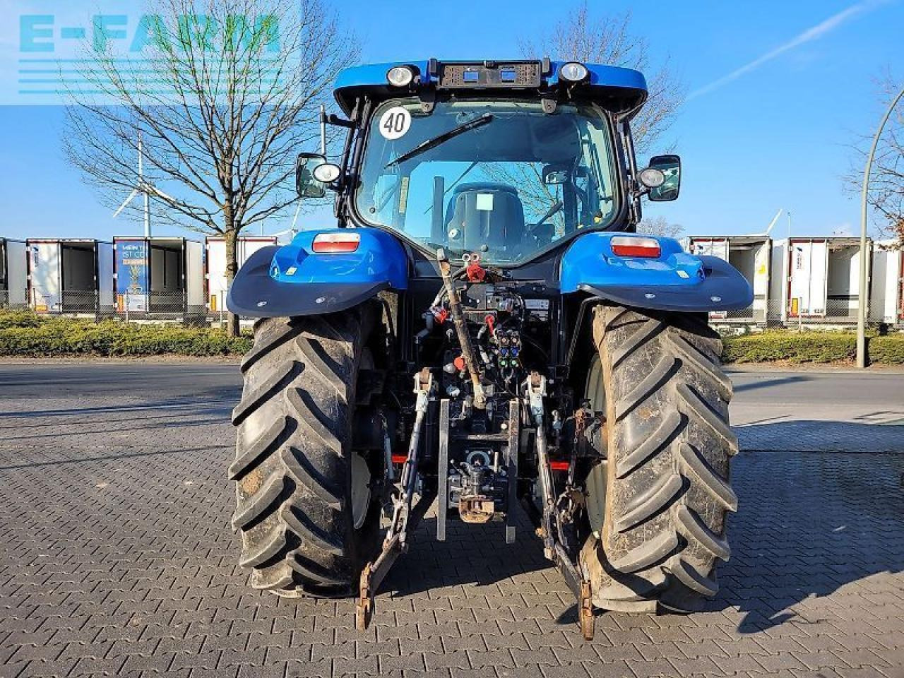 New Holland t6020 elite Elite - Tracteur agricole: photos 4 New Holland t6020 elite Elite - Tracteur agricole: photos 4