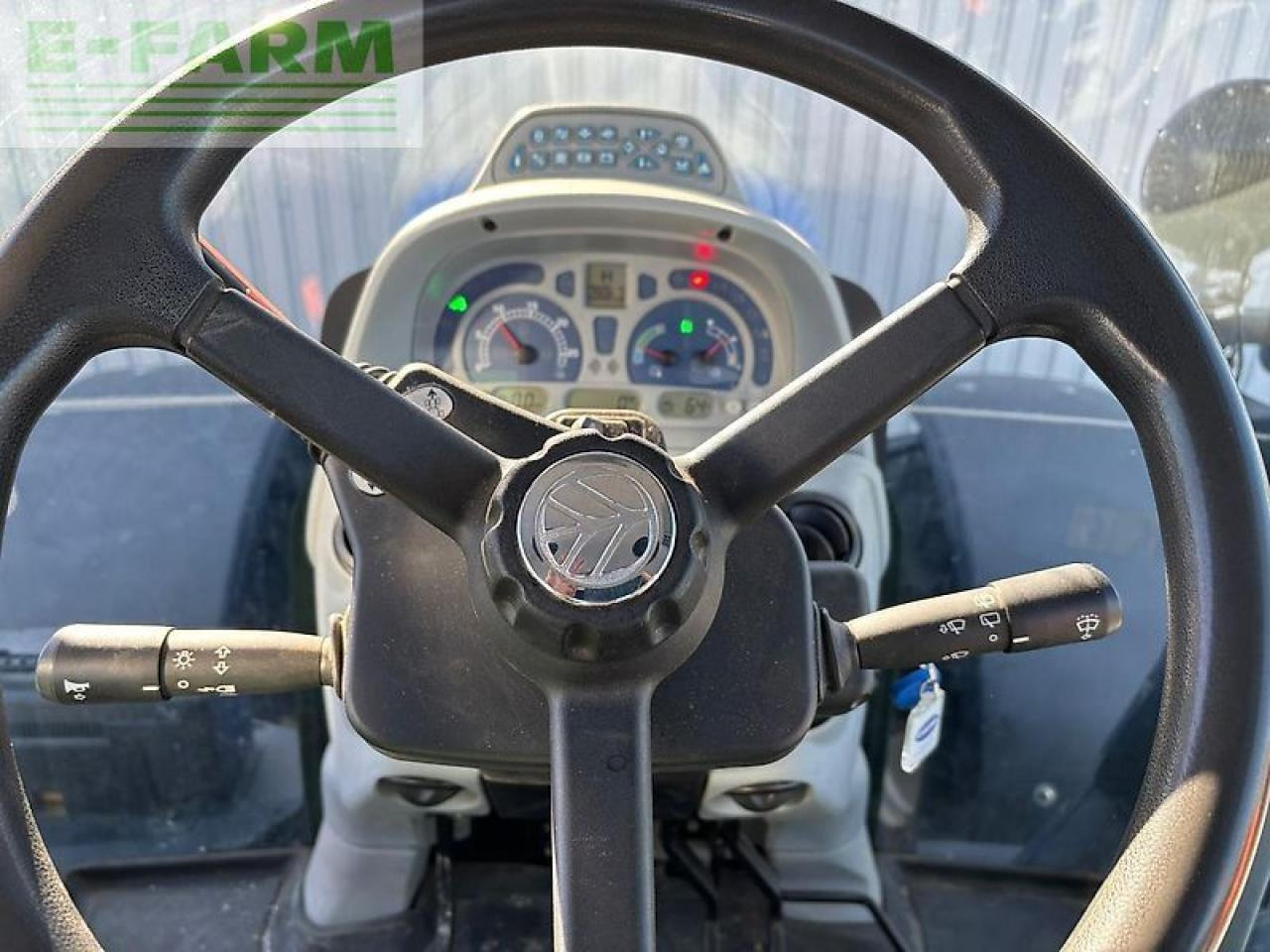 New Holland t7.175 - Tracteur agricole: photos 5 New Holland t7.175 - Tracteur agricole: photos 5