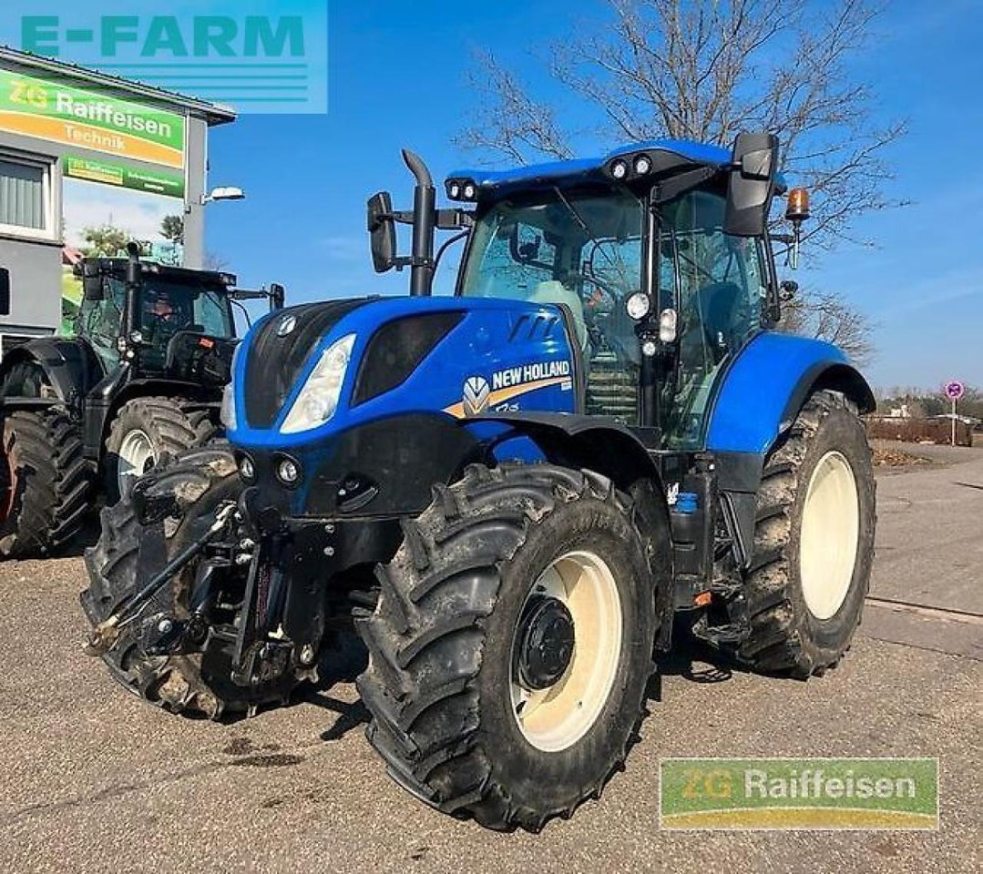 New Holland t7.175 - Tracteur agricole: photos 4 New Holland t7.175 - Tracteur agricole: photos 4