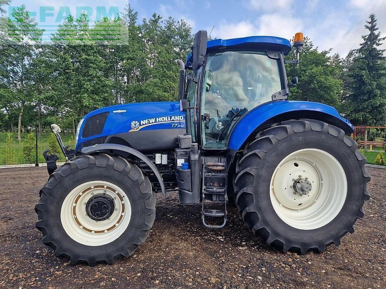 New Holland t7.200 autocommand - Tracteur agricole: photos 3 New Holland t7.200 autocommand - Tracteur agricole: photos 3