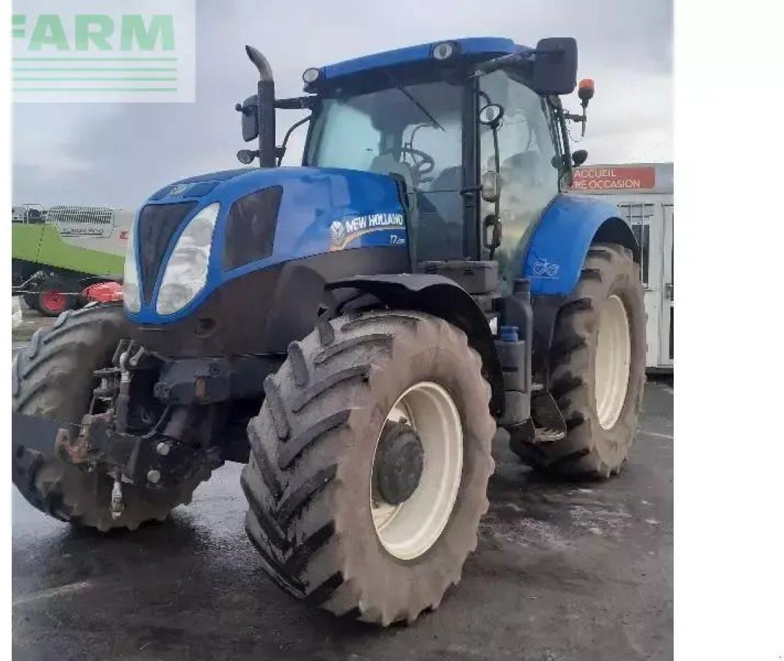 New Holland t7.200 r c clas. - Tracteur agricole: photos 1 New Holland t7.200 r c clas. - Tracteur agricole: photos 1