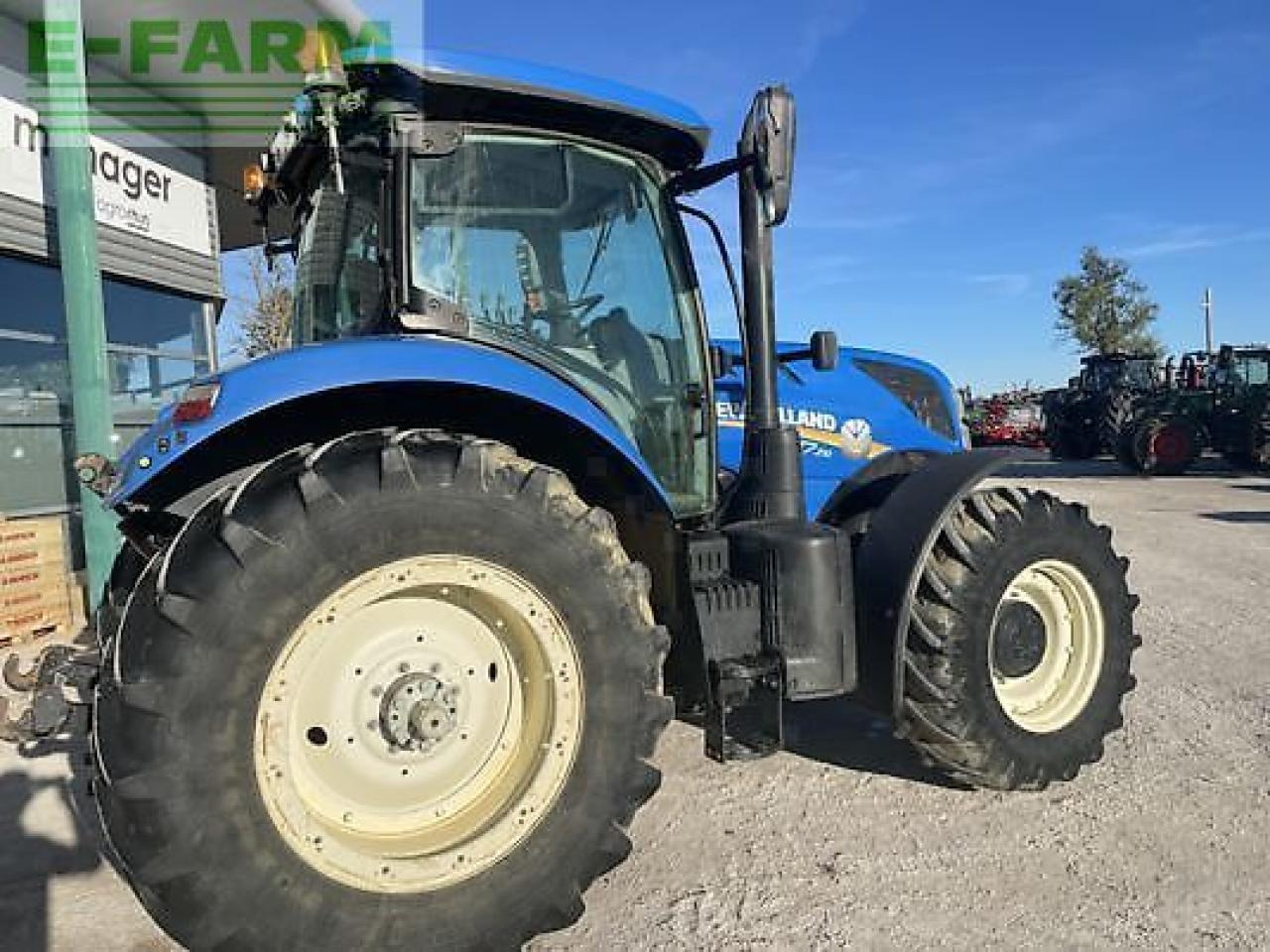 New Holland t7.210 - Tracteur agricole: photos 2 New Holland t7.210 - Tracteur agricole: photos 2