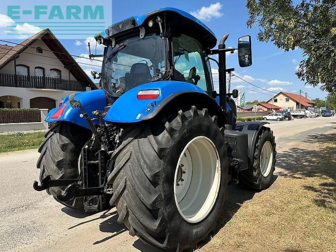 New Holland t7.210 - Tracteur agricole: photos 5 New Holland t7.210 - Tracteur agricole: photos 5