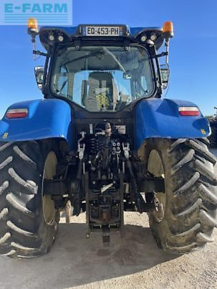 New Holland t7.210 - Tracteur agricole: photos 3 New Holland t7.210 - Tracteur agricole: photos 3