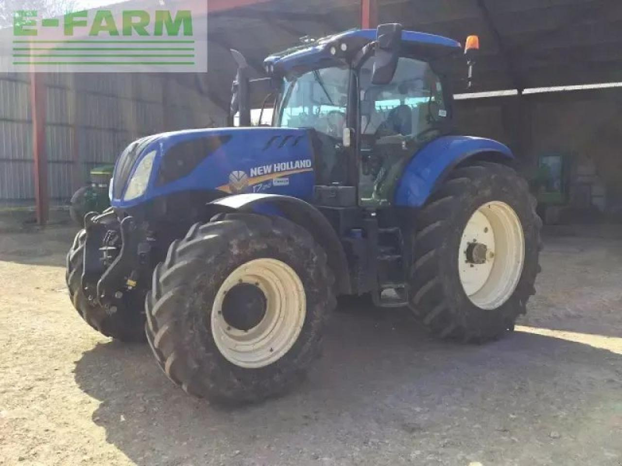 New Holland t7.210 - Tracteur agricole: photos 1 New Holland t7.210 - Tracteur agricole: photos 1