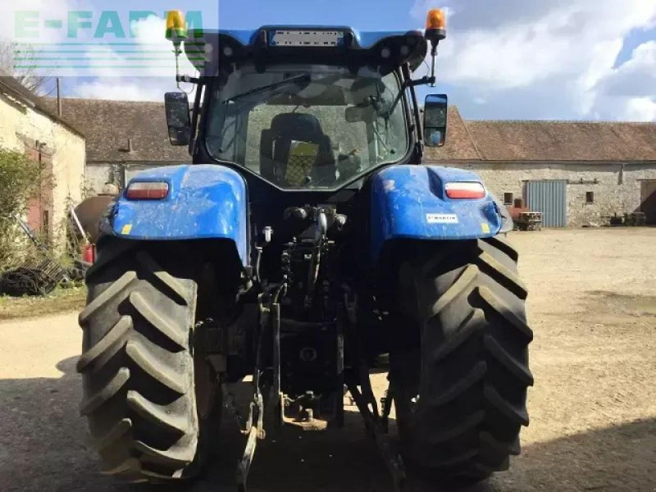 New Holland t7.210 - Tracteur agricole: photos 3 New Holland t7.210 - Tracteur agricole: photos 3