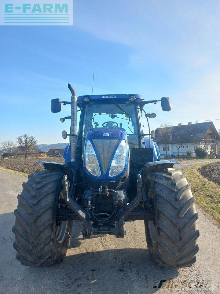 New Holland t7.210 auto command - Tracteur agricole: photos 2 New Holland t7.210 auto command - Tracteur agricole: photos 2