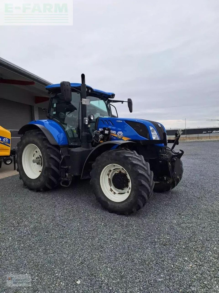 New Holland t7.230 ac - Tracteur agricole: photos 2 New Holland t7.230 ac - Tracteur agricole: photos 2