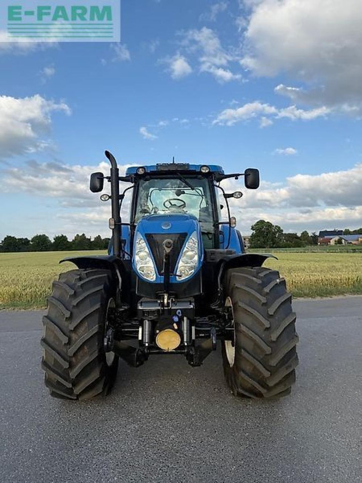 New Holland t7.250 autocommand - Tracteur agricole: photos 2 New Holland t7.250 autocommand - Tracteur agricole: photos 2