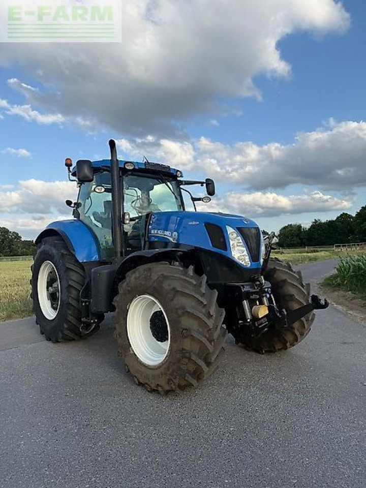 New Holland t7.250 autocommand - Tracteur agricole: photos 1 New Holland t7.250 autocommand - Tracteur agricole: photos 1