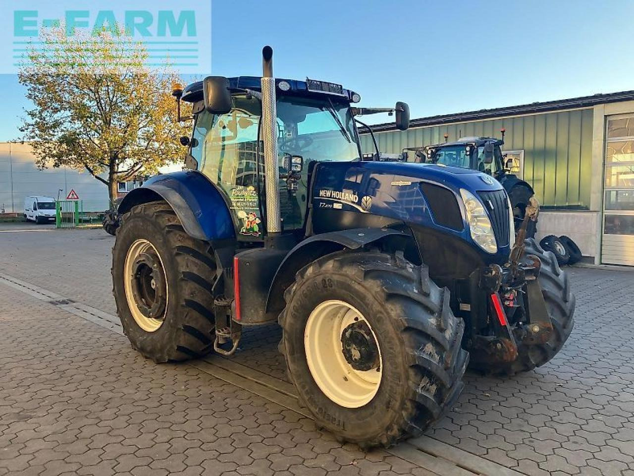 New Holland t7.270 auto command - Tracteur agricole: photos 1 New Holland t7.270 auto command - Tracteur agricole: photos 1