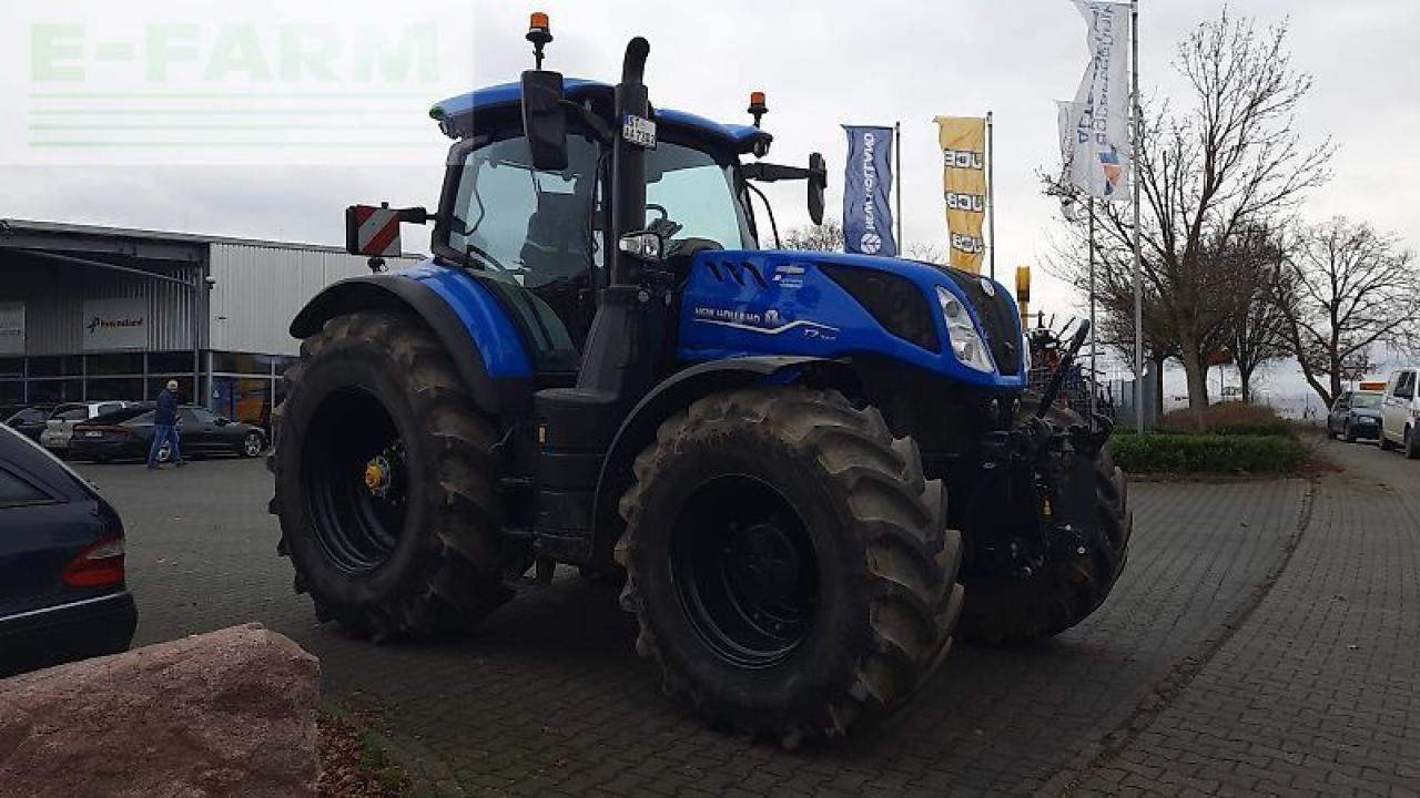 New Holland t7.300 ac plmi - Tracteur agricole: photos 4 New Holland t7.300 ac plmi - Tracteur agricole: photos 4