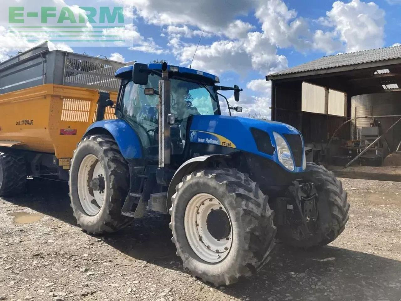 New Holland t7030 power command - Tracteur agricole: photos 2 New Holland t7030 power command - Tracteur agricole: photos 2
