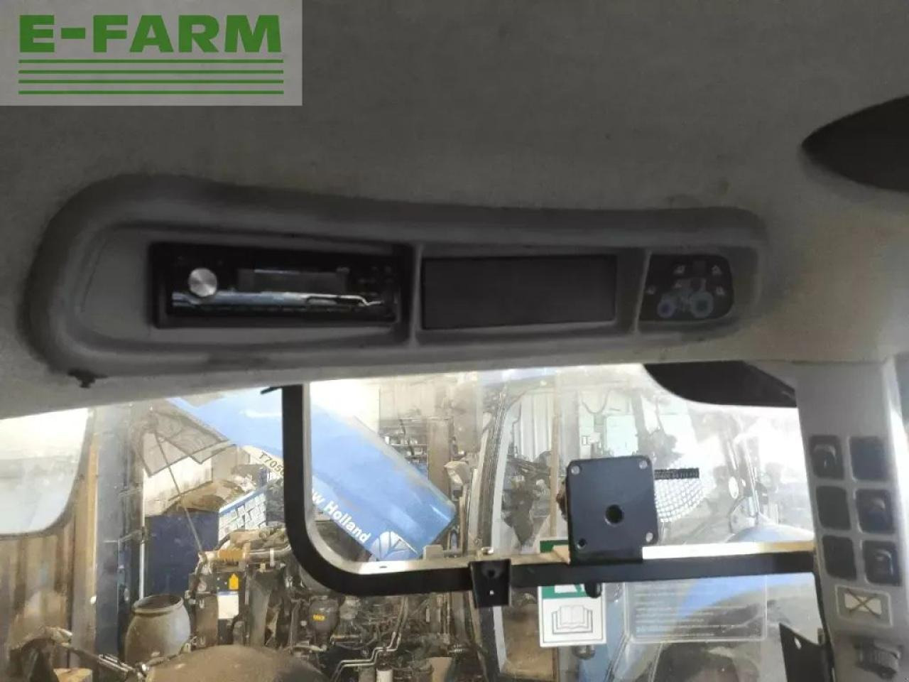 New Holland t7050 ac AC - Tracteur agricole: photos 4 New Holland t7050 ac AC - Tracteur agricole: photos 4