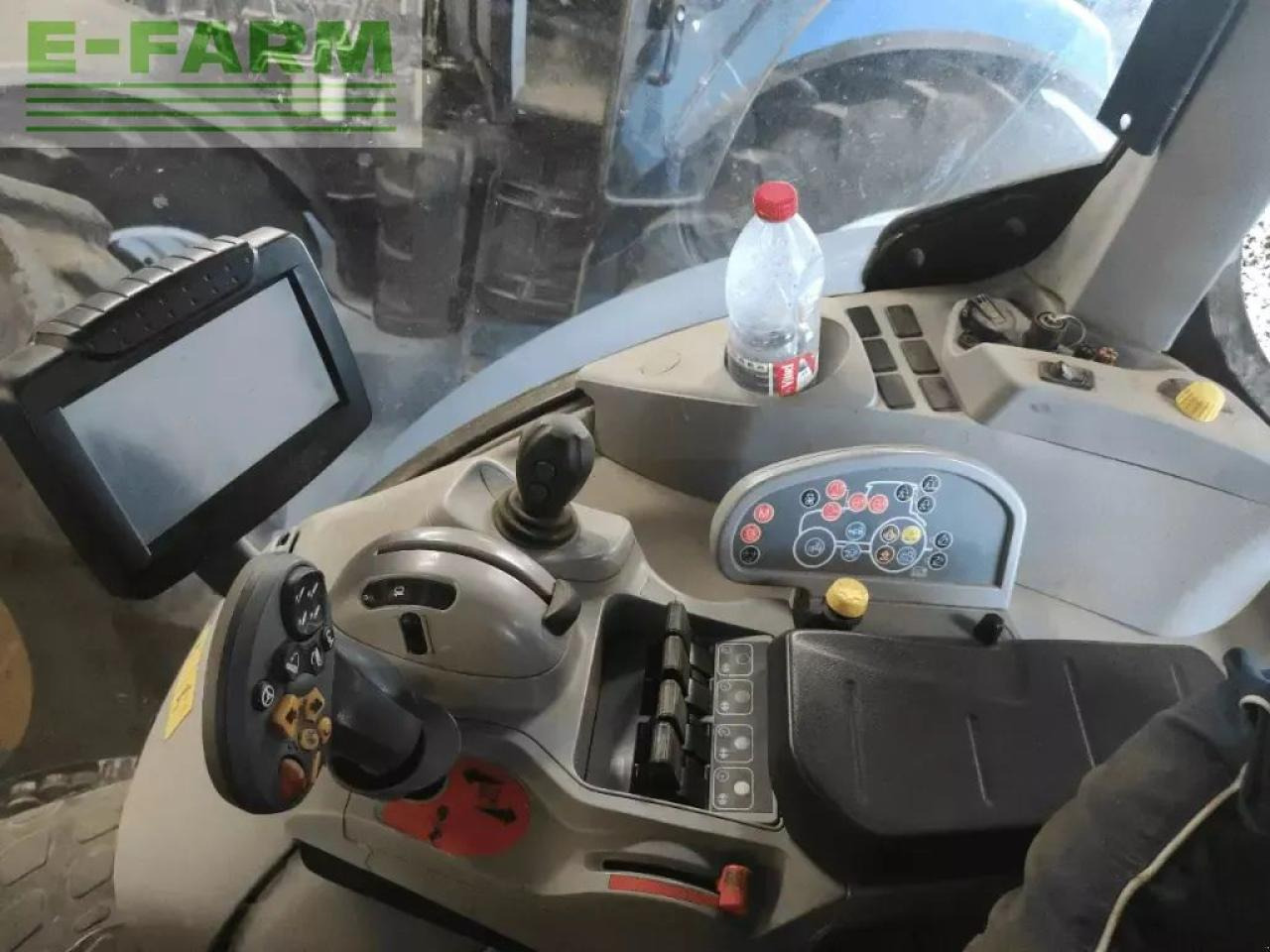 New Holland t7050 ac AC - Tracteur agricole: photos 5 New Holland t7050 ac AC - Tracteur agricole: photos 5