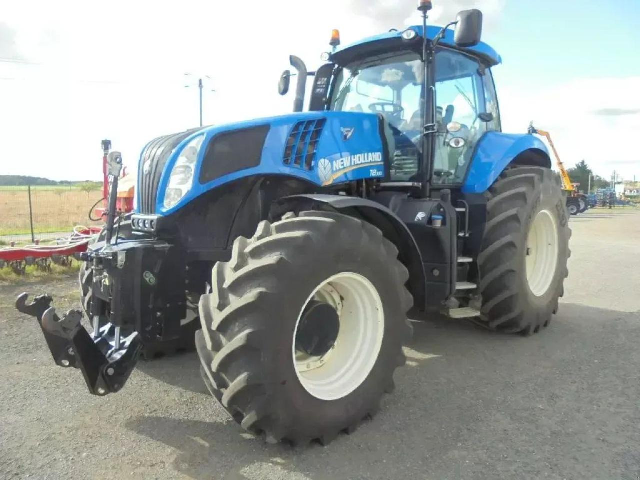 New Holland t8.330 - Tracteur agricole: photos 3 New Holland t8.330 - Tracteur agricole: photos 3