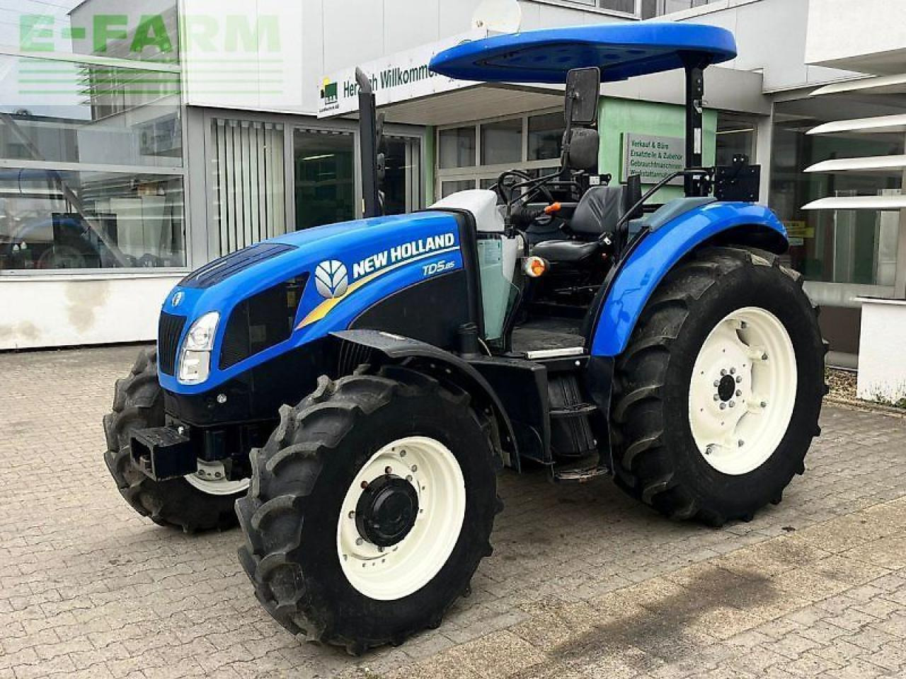New Holland td 5.85 - Tracteur agricole: photos 1 New Holland td 5.85 - Tracteur agricole: photos 1
