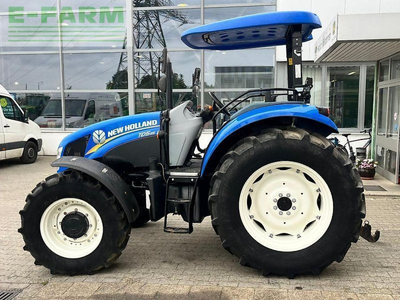 New Holland td 5.85 - Tracteur agricole: photos 3 New Holland td 5.85 - Tracteur agricole: photos 3