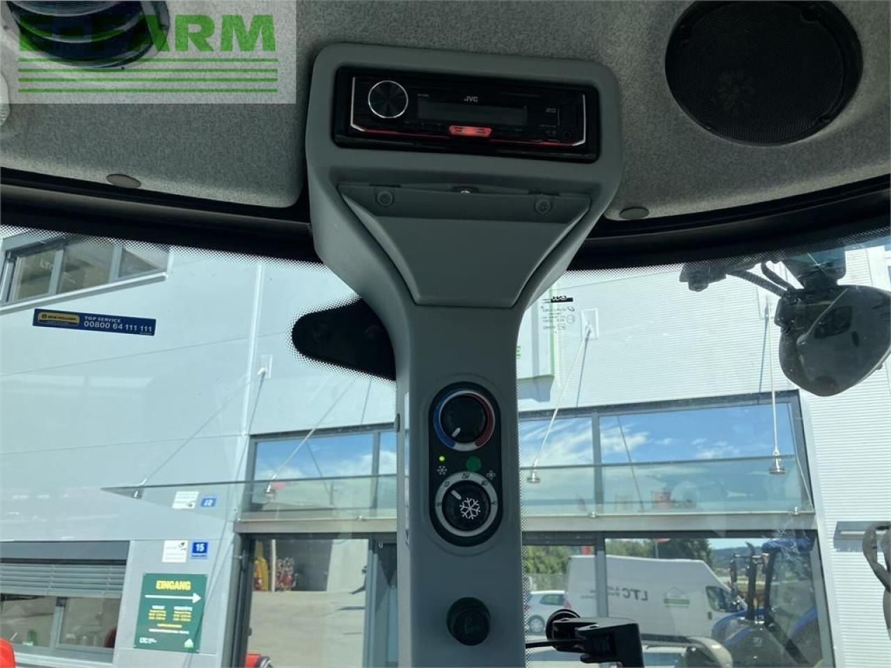 Tracteur agricole New Holland td5.85: photos 24