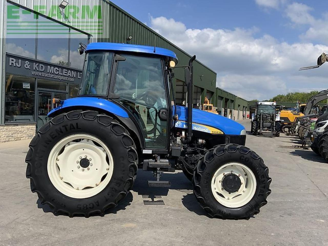 New Holland td5030 tractor (st23208) - Tracteur agricole: photos 1 New Holland td5030 tractor (st23208) - Tracteur agricole: photos 1