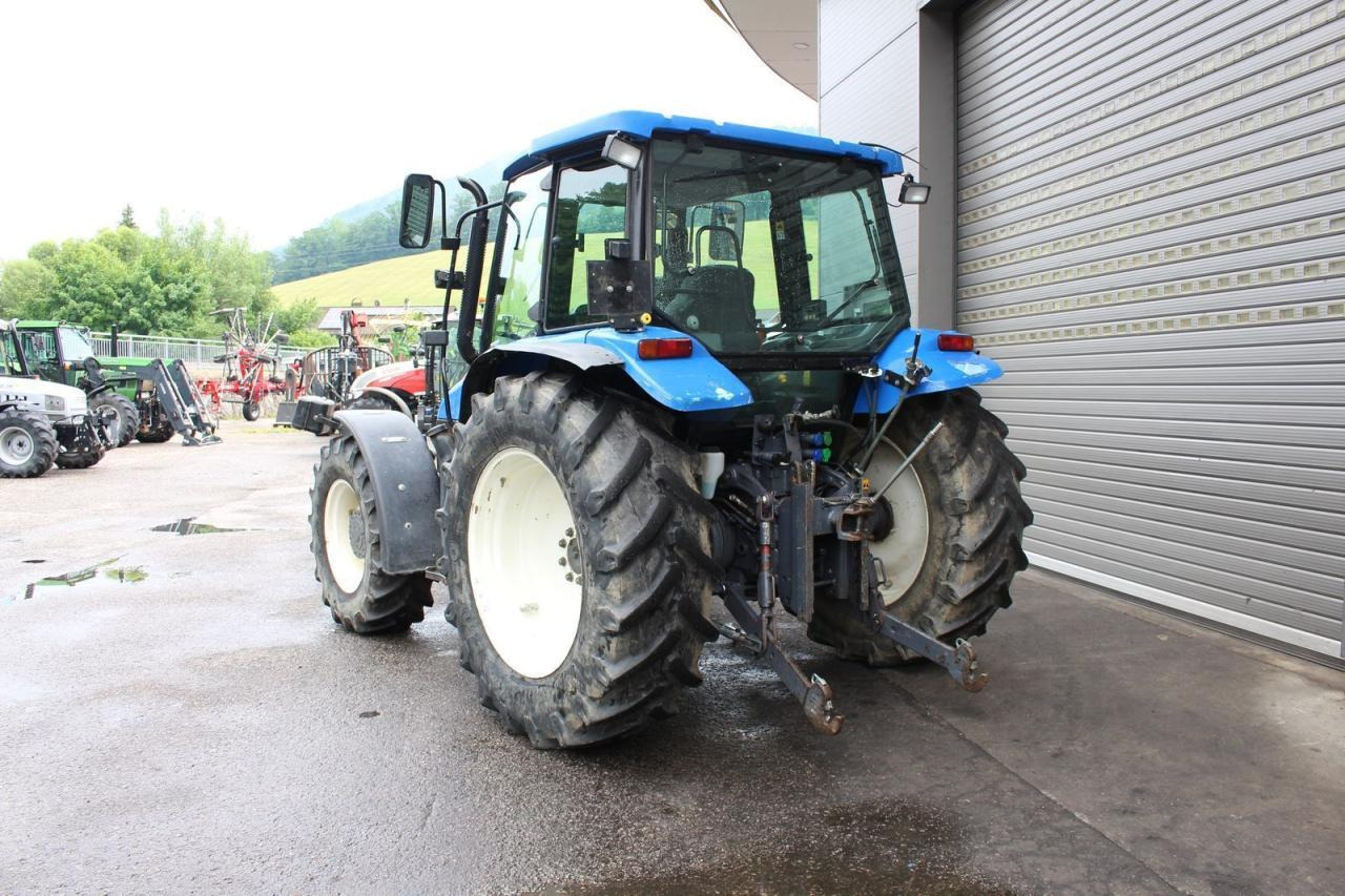 New Holland tl 80 - Tracteur agricole: photos 3 New Holland tl 80 - Tracteur agricole: photos 3