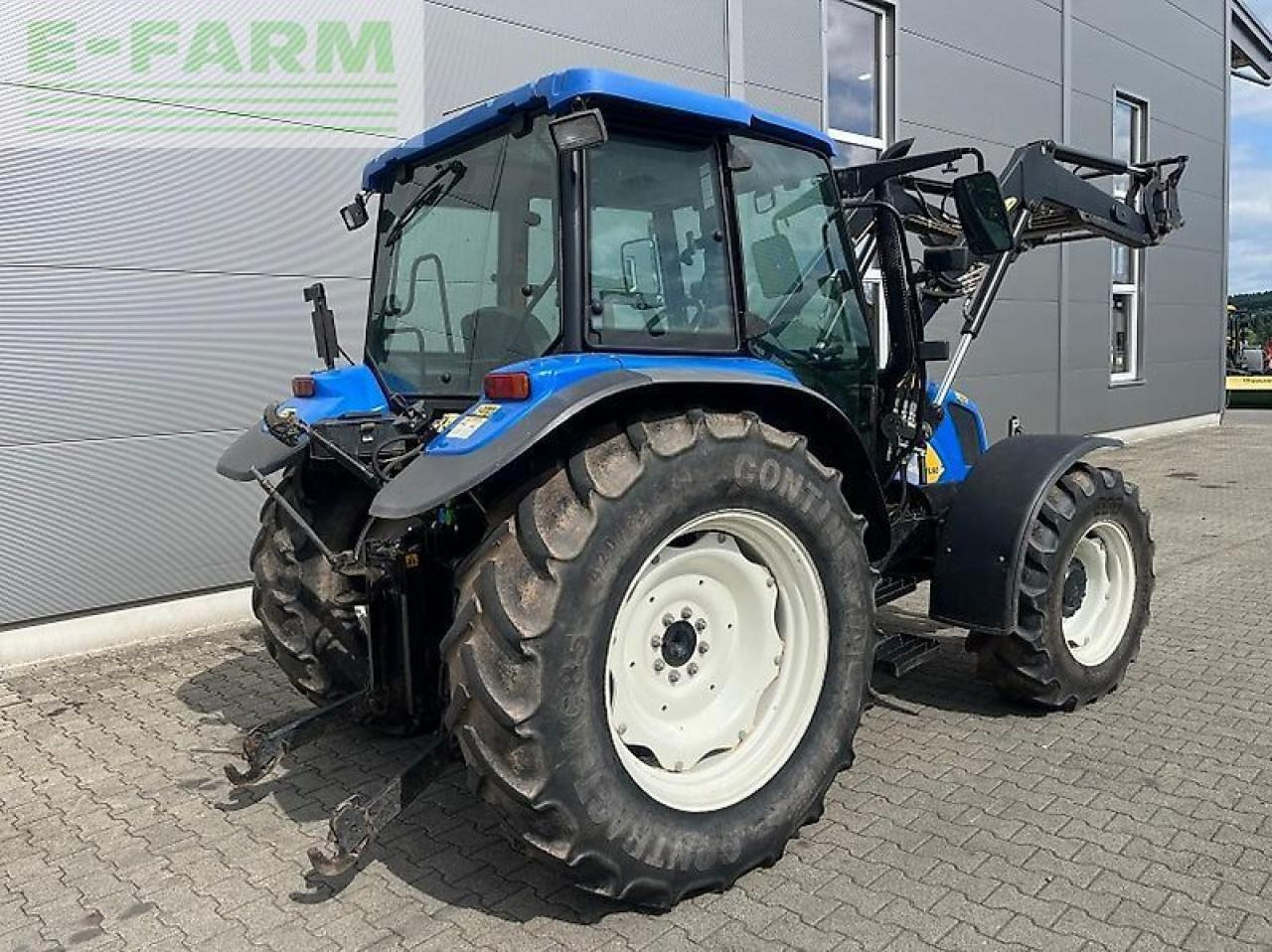 New Holland tl 90 a A - Tracteur agricole: photos 3 New Holland tl 90 a A - Tracteur agricole: photos 3