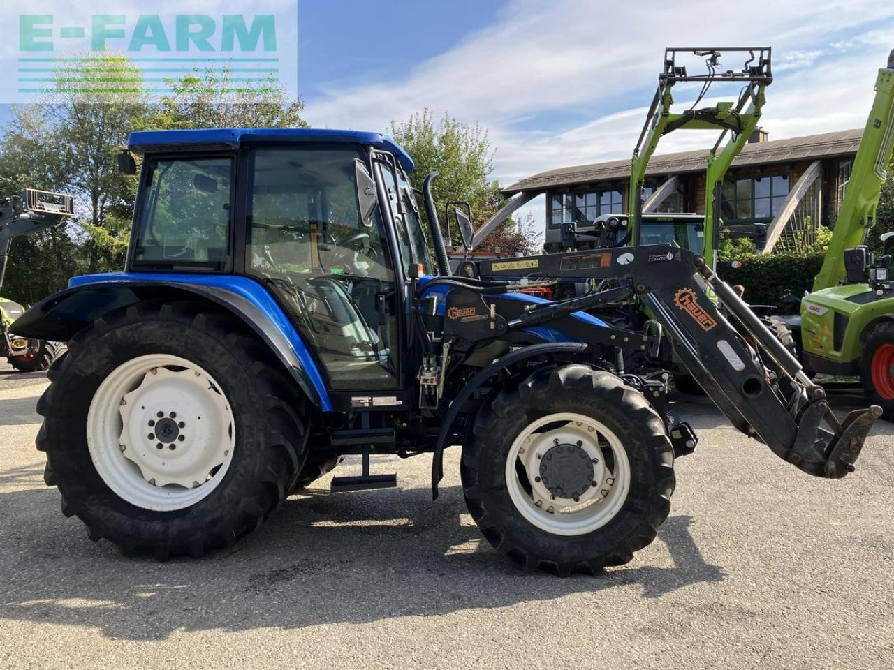 New Holland tl80 (4wd) - Tracteur agricole: photos 4 New Holland tl80 (4wd) - Tracteur agricole: photos 4